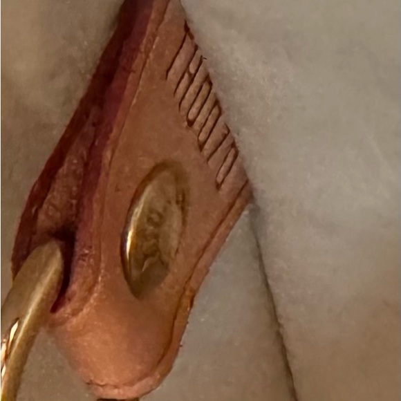 TH0070 Year 2000 Louis Vuitton bag - Picture 8 of 11